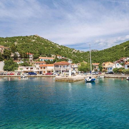 Cozy Apartment In Starigrad With House Sea View Buitenkant foto